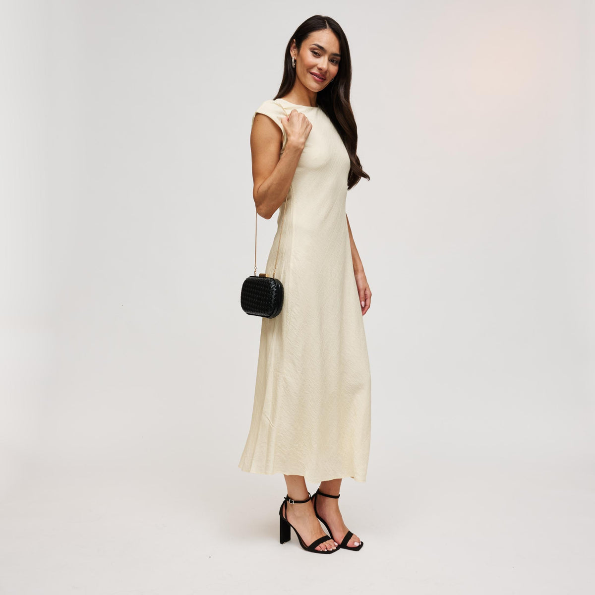 Woman wearing Black Urban Expressions Roslyn Evening Bag 840504209772 View 3 | Black