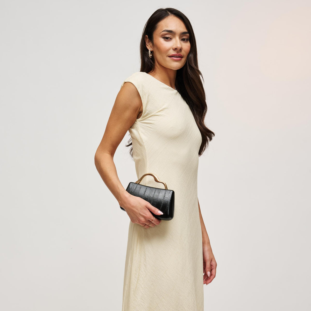 Woman wearing Black Urban Expressions Nichelle Clutch 840504212000 View 2 | Black