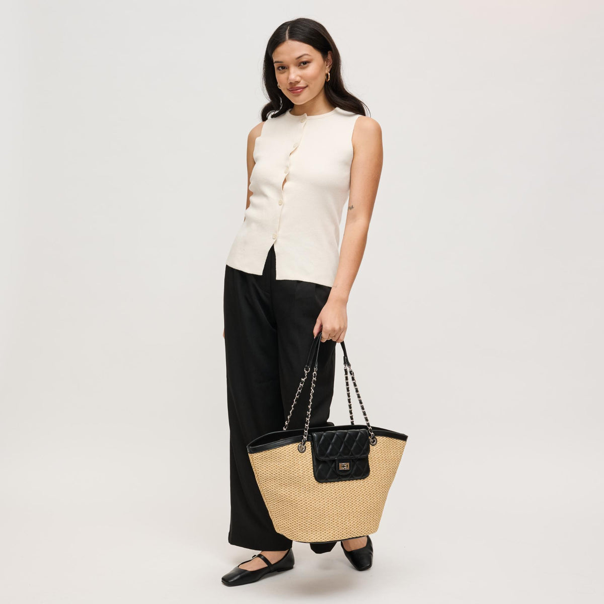 Woman wearing Natural Black Urban Expressions Landon Tote 840504205002 View 2 | Natural Black