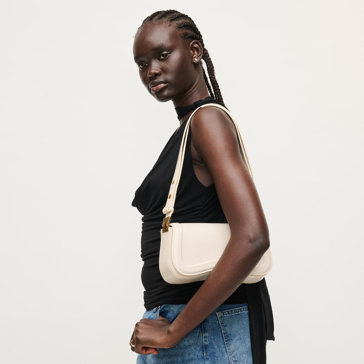 Woman wearing Oatmilk Urban Expressions Max Shoulder Bag 840504208416 View 3 | Oatmilk