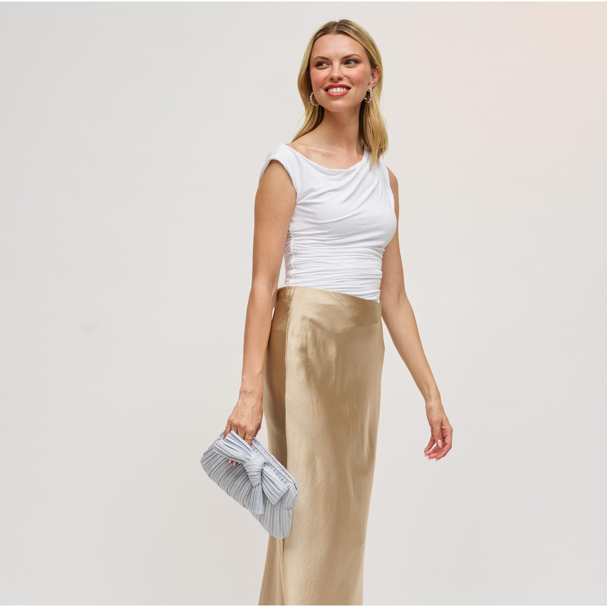 Woman wearing Silver Urban Expressions Yvonne Clutch 840611198600 View 3 | Silver