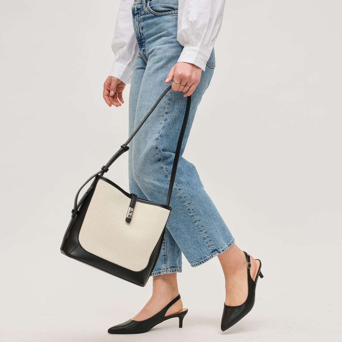 Woman wearing Black Ivory Urban Expressions Mabel Bucket 840611156426 View 3 | Black Ivory