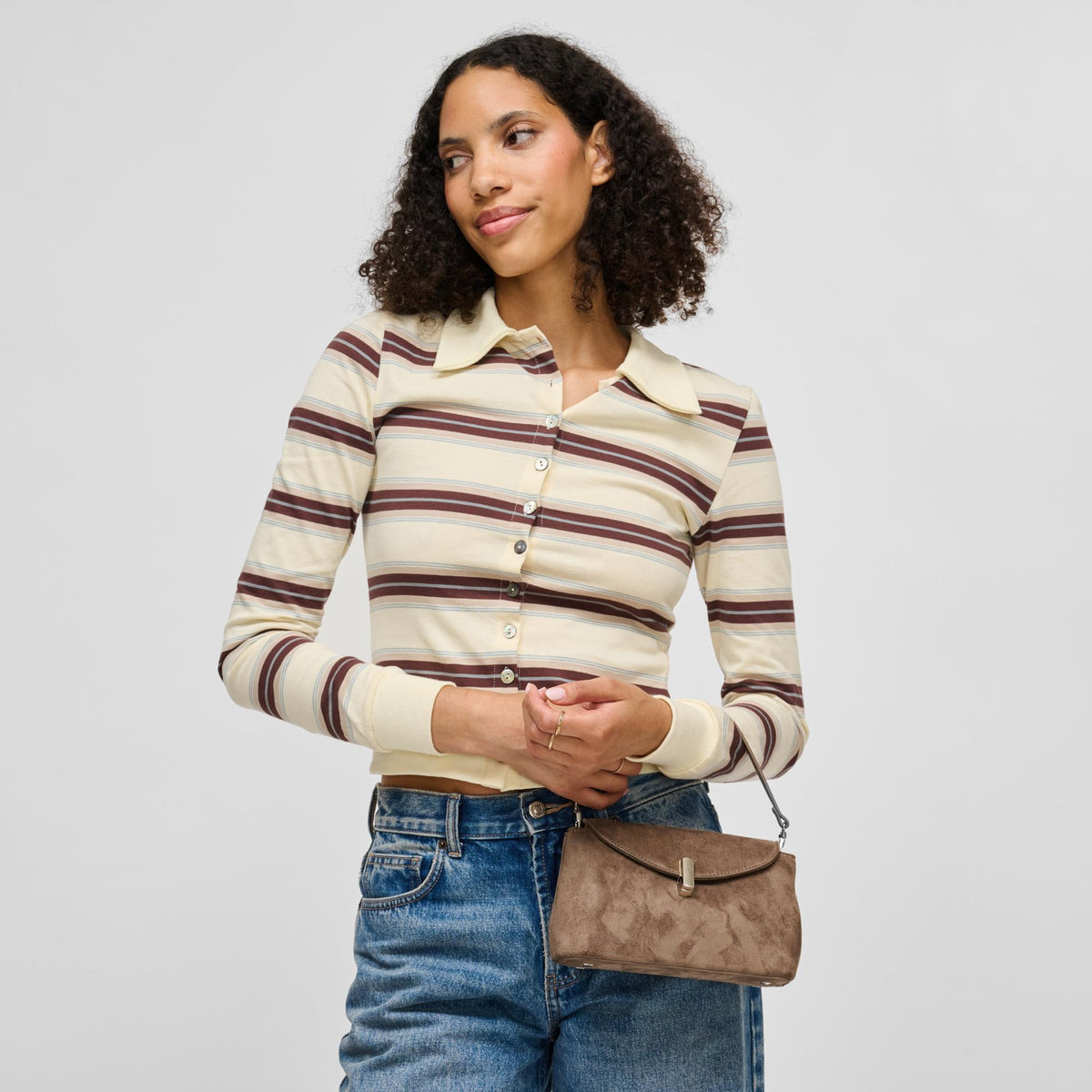 Woman wearing Taupe Urban Expressions Inez Crossbody 840504214738 View 3 | Taupe