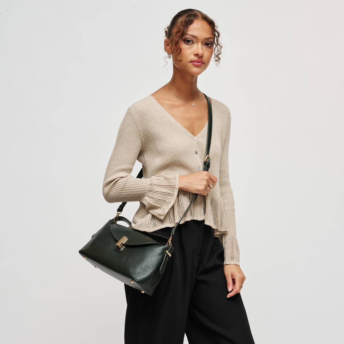 Woman wearing Hunter Urban Expressions Everleigh Crossbody 840504212871 View 2 | Hunter
