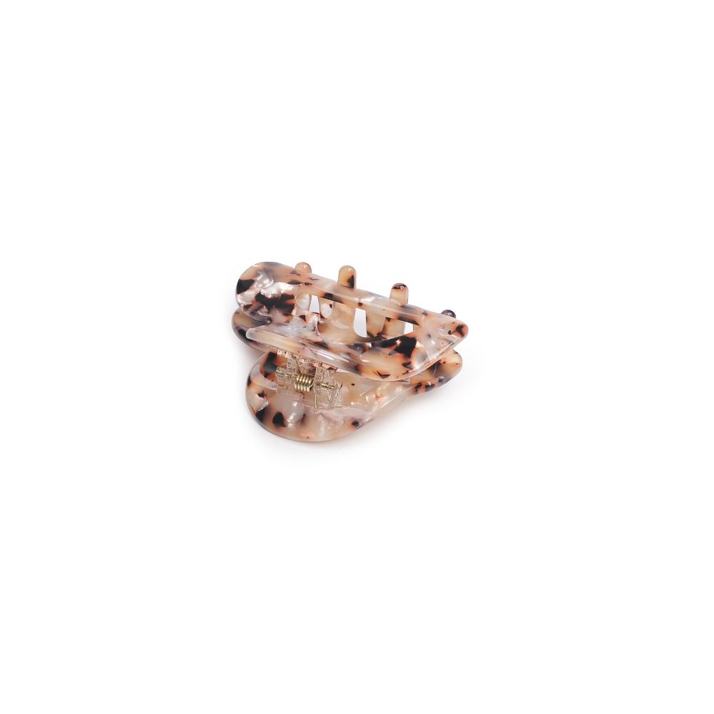 Urban Expressions Francesca - Heart Cut Out Hair Claw Hair Claw 818209013499 View 3 | Cream Tortoise