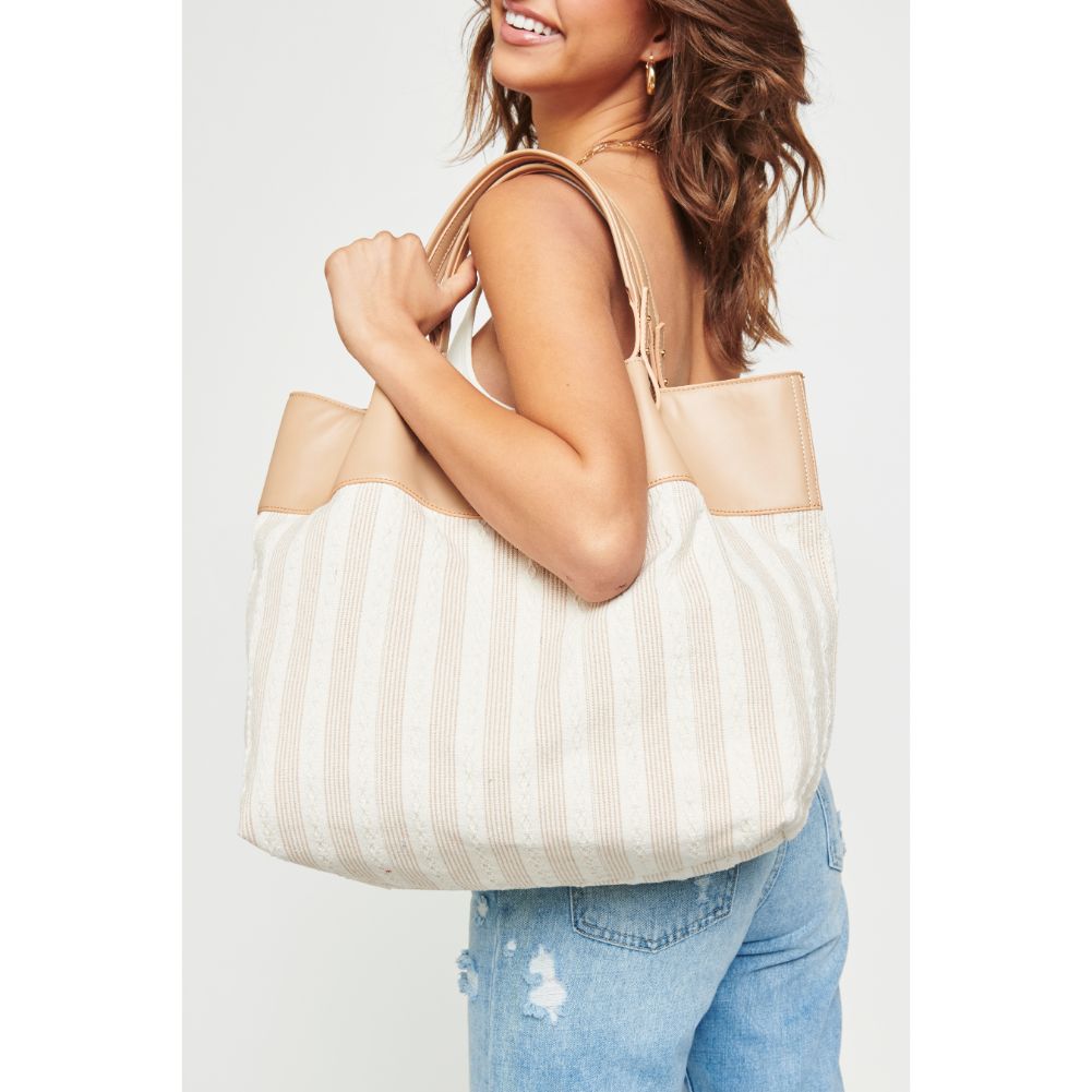 Woman wearing Natural Urban Expressions Kiara Tote 840611172327 View 3 | Natural