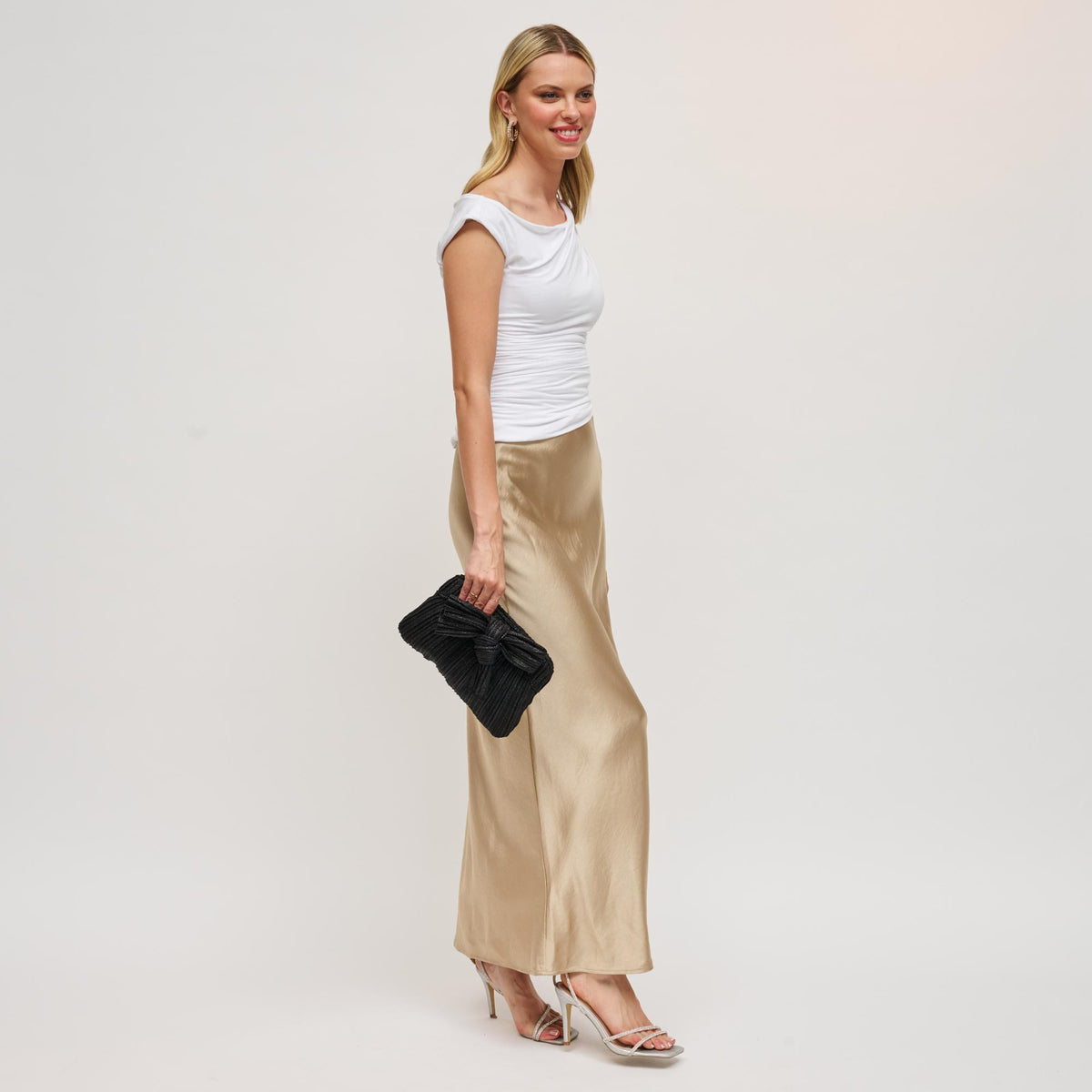 Woman wearing Black Urban Expressions Yvonne Clutch 840611198594 View 2 | Black