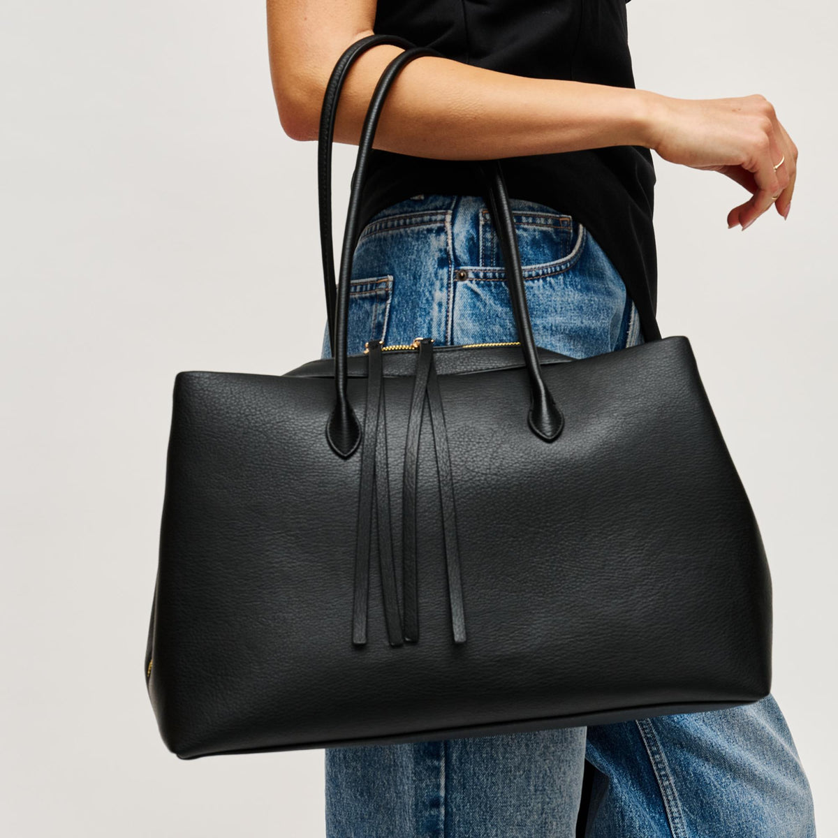 Woman wearing Black Urban Expressions Sadie Satchel 840504205293 View 2 | Black