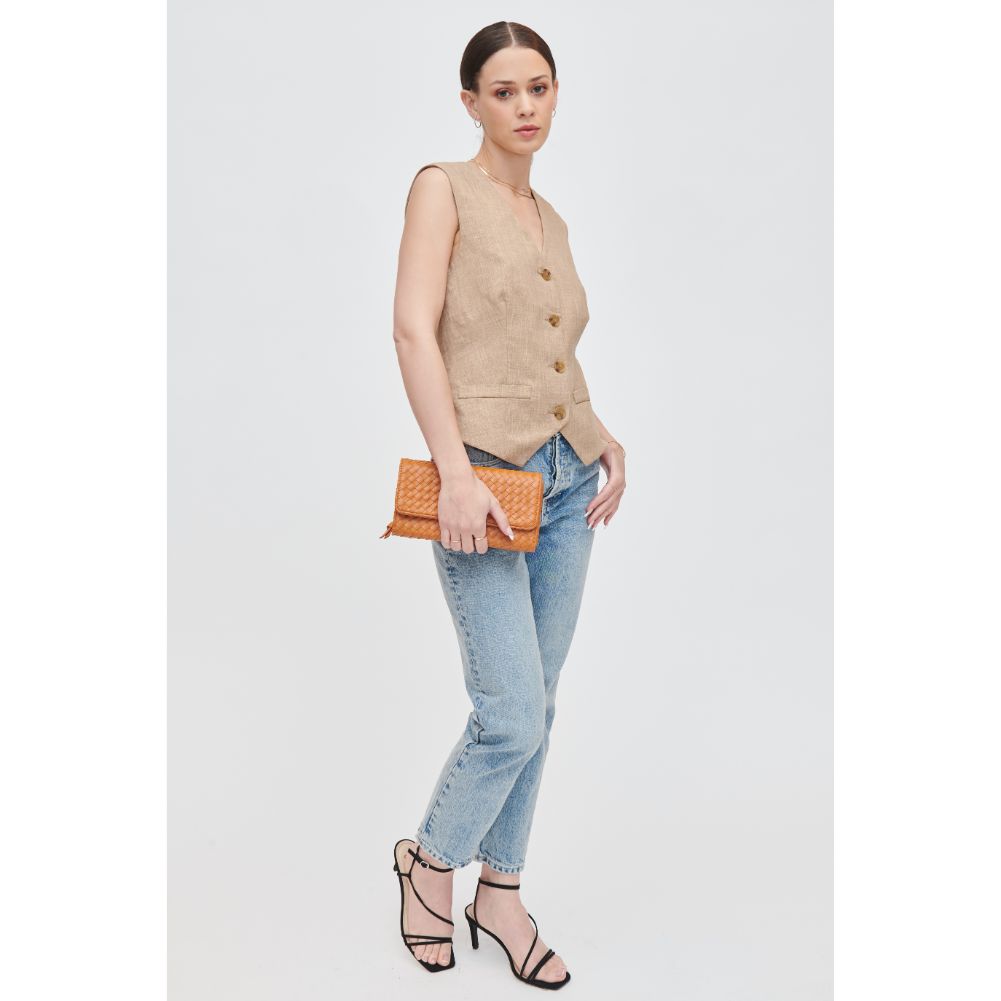 Woman wearing Tan Urban Expressions Wallis Crossbody 840611107534 View 3 | Tan
