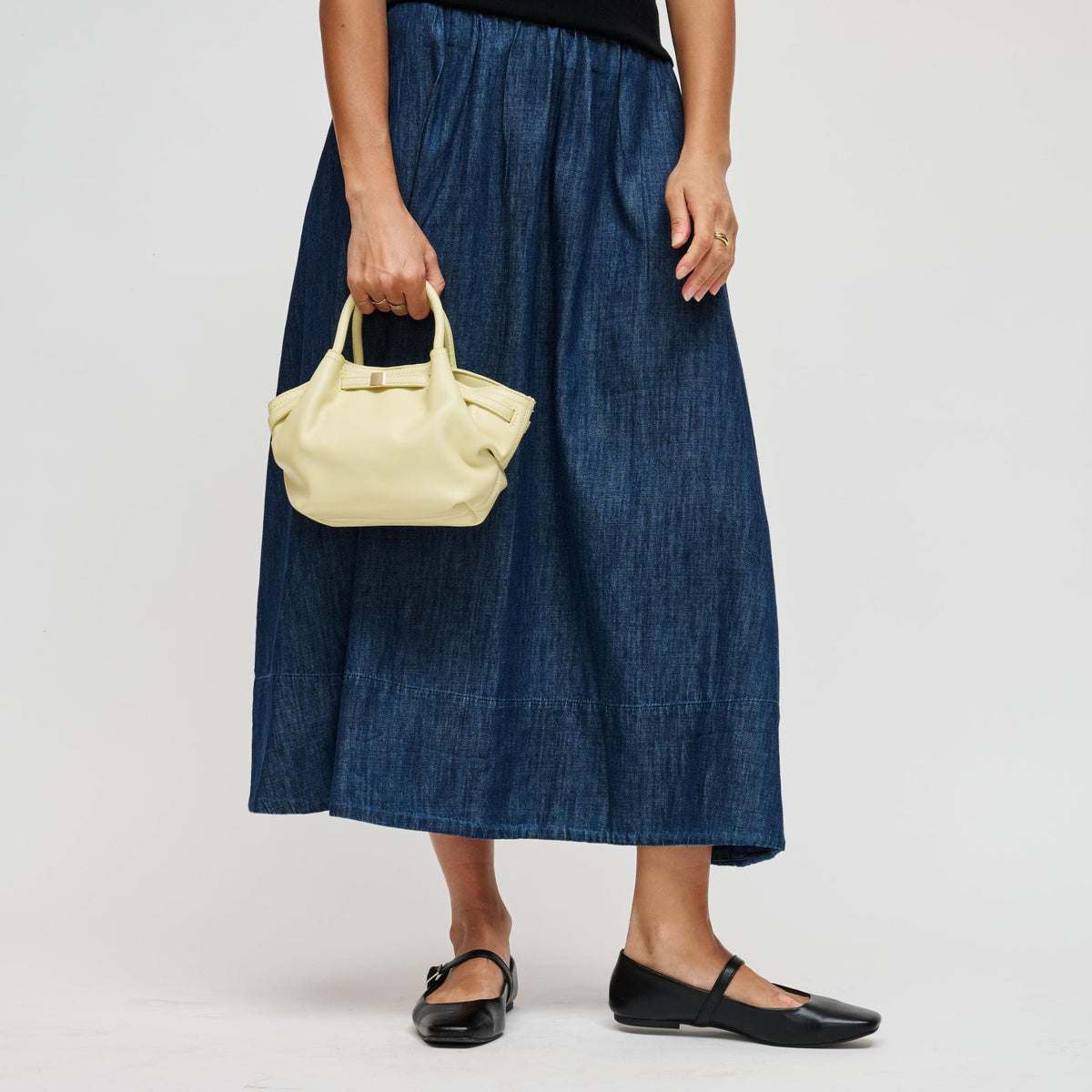 Woman wearing Butter Urban Expressions Selena - Chic Crossbody 840504207556 View 3 | Butter