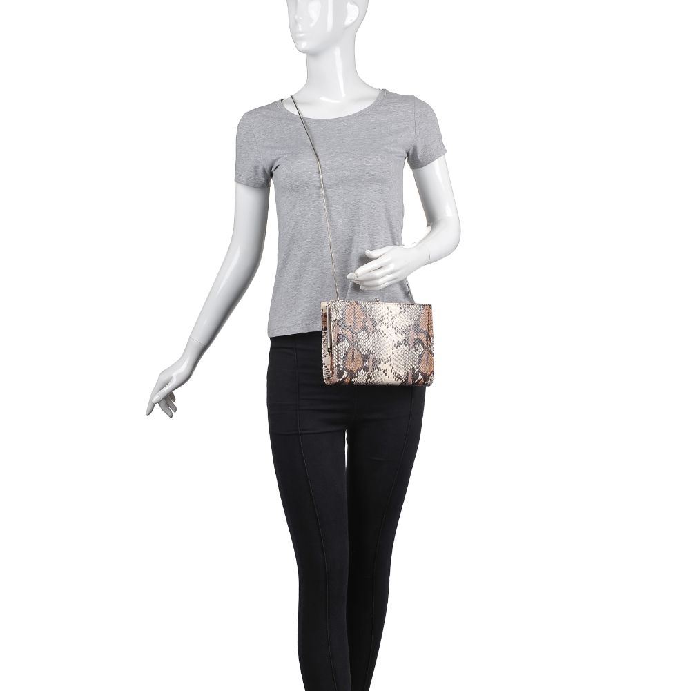Product Image of Urban Expressions Desiree Clutch 840611172778 View 5 | Nutmeg Multi