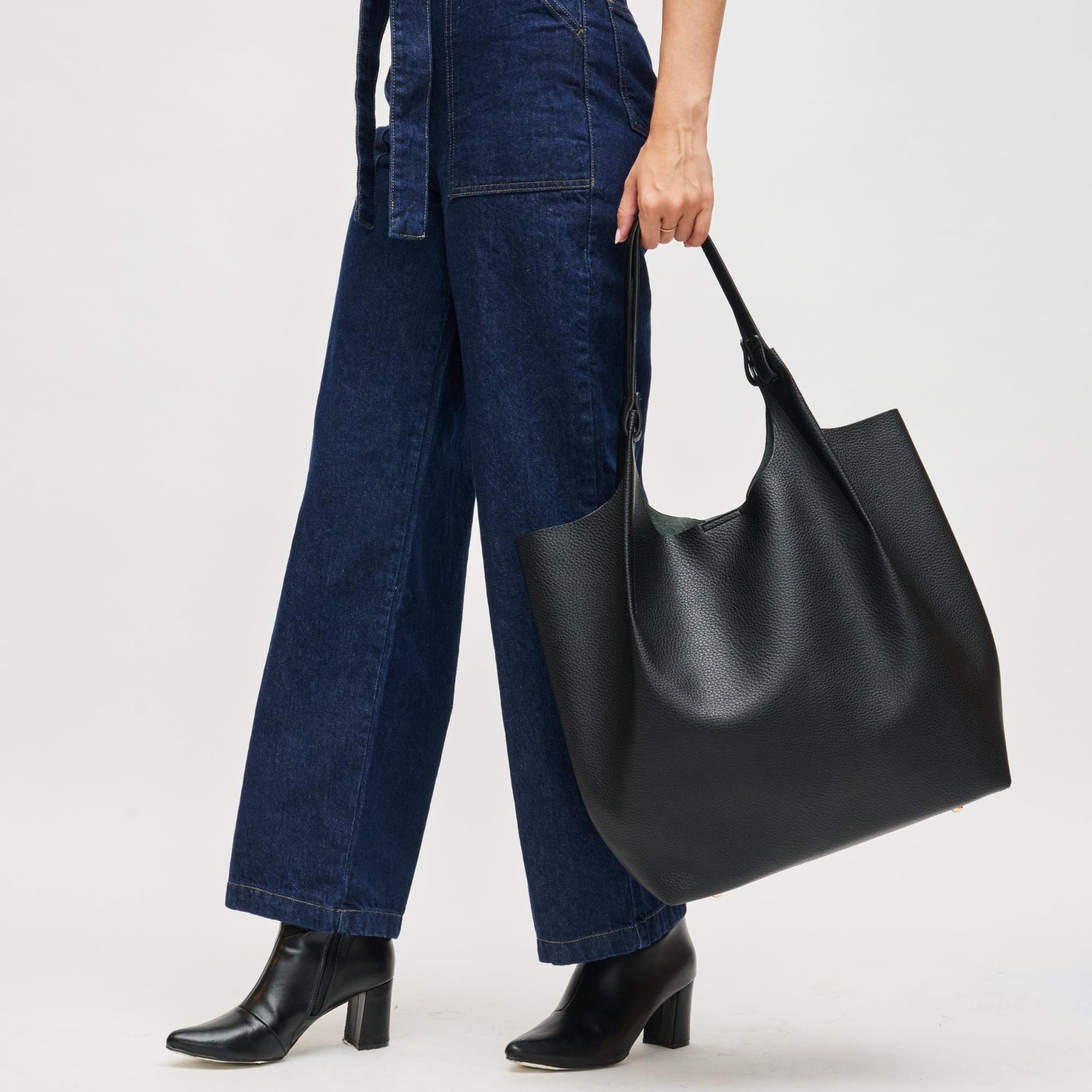 Woman wearing Taupe Urban Expressions Maeve Tote 840611198891 View 1 | Taupe