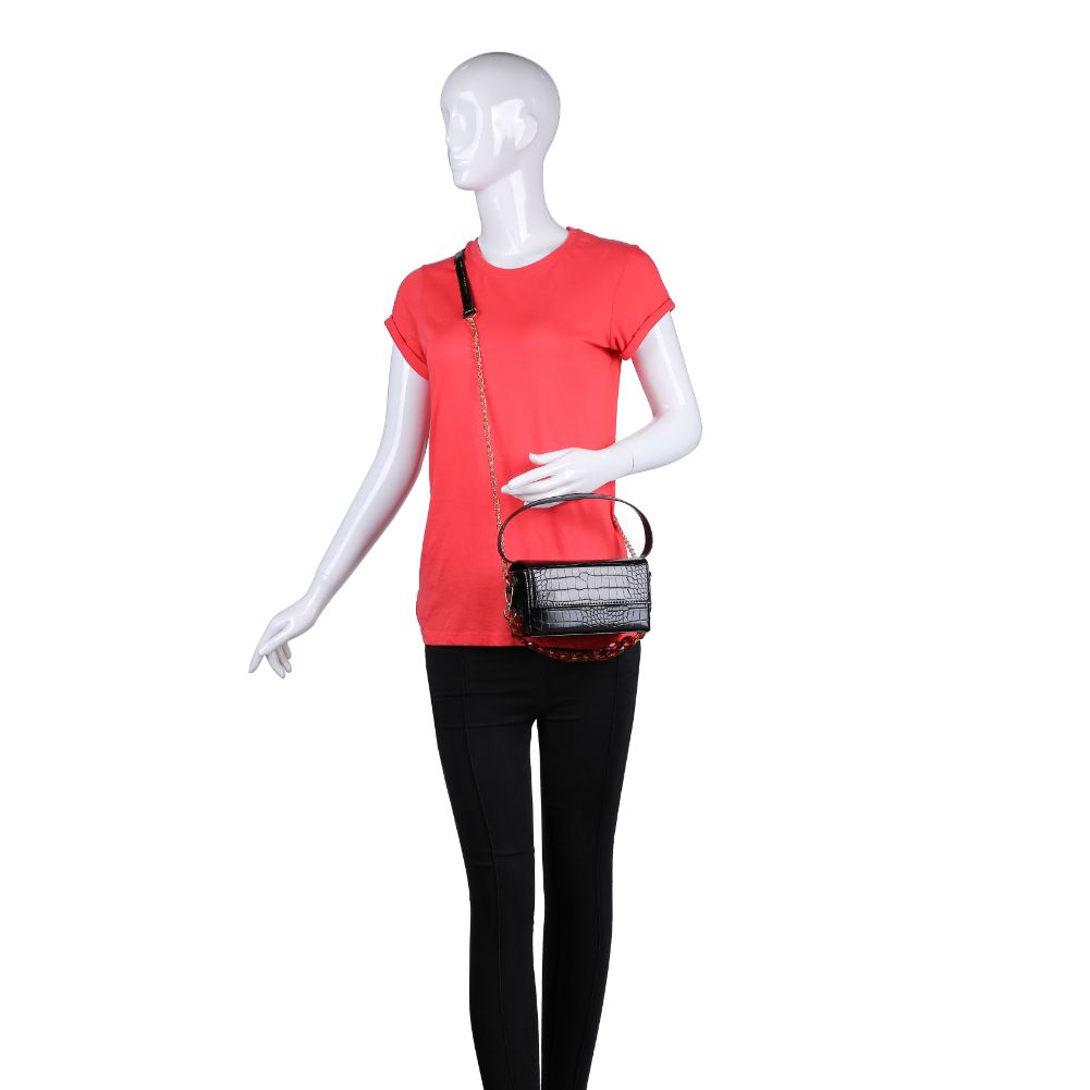 Product Image of Urban Expressions Mariah Clutch 840611165244 View 5 | Black