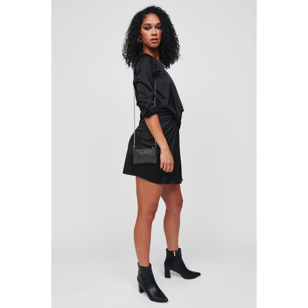 Woman wearing Black Urban Expressions Christina Evening Bag 818209012799 View 3 | Black