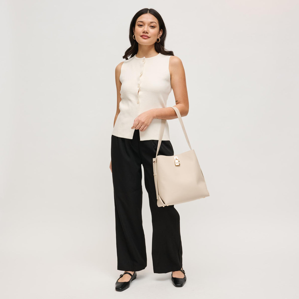 Woman wearing Bone Urban Expressions Caroline Hobo 840504208362 View 4 | Bone