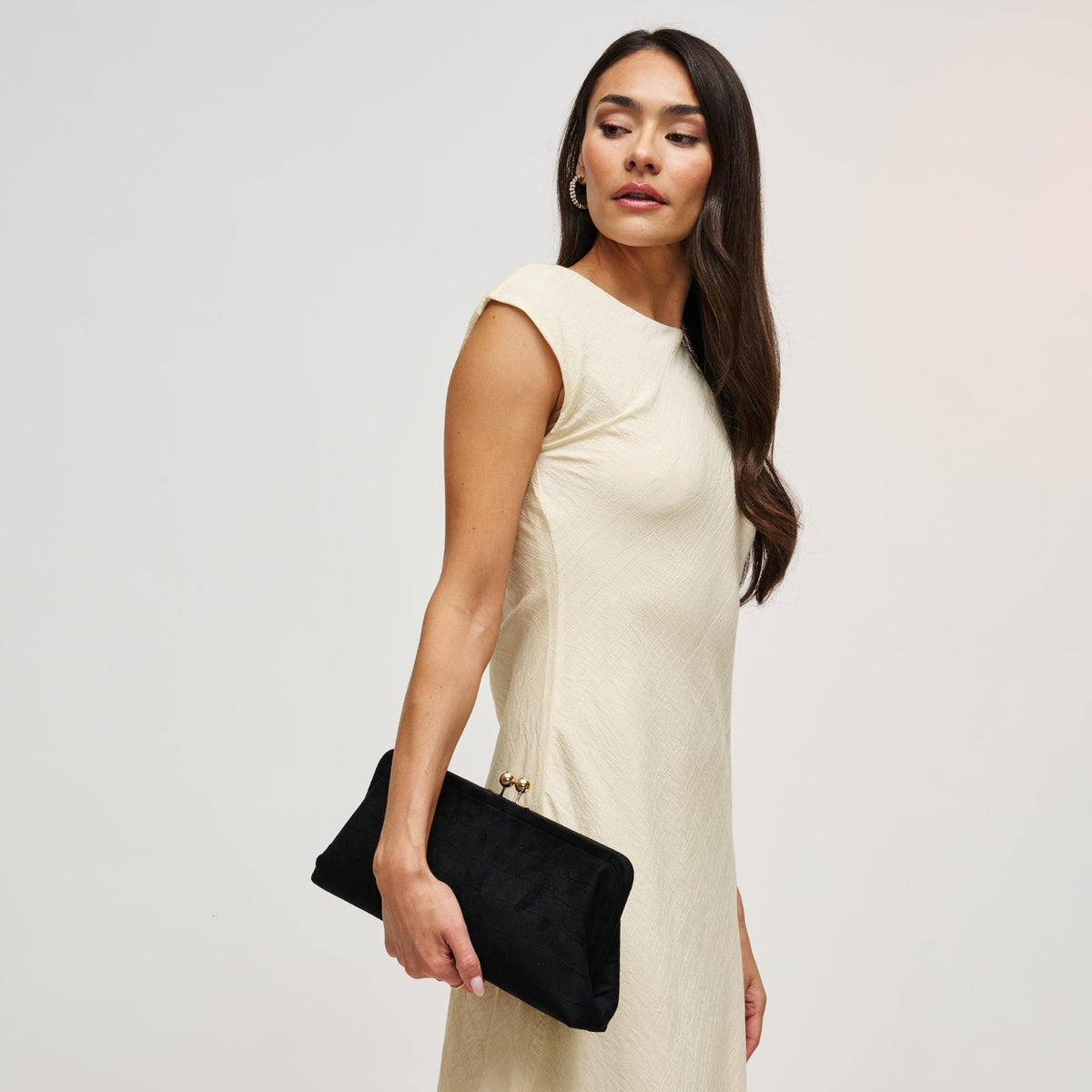 Woman wearing Black Urban Expressions Kristin - SU Clutch 840504212505 View 2 | Black
