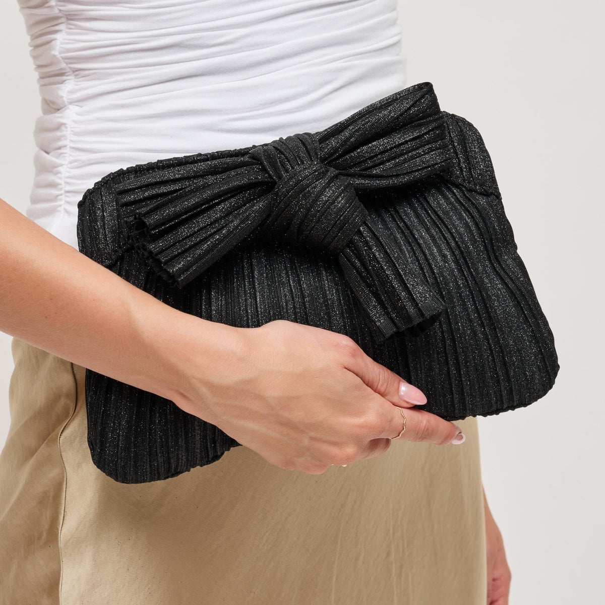 Woman wearing Black Urban Expressions Yvonne Clutch 840611198594 View 4 | Black