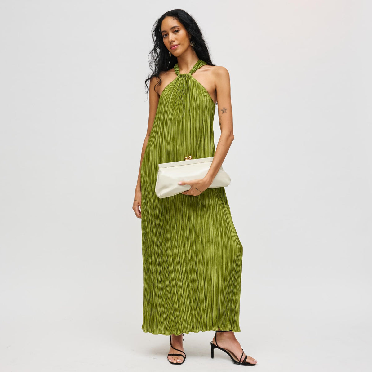 Woman wearing Bone Urban Expressions Joplin - Kisslock Clutch 840504200809 View 4 | Bone