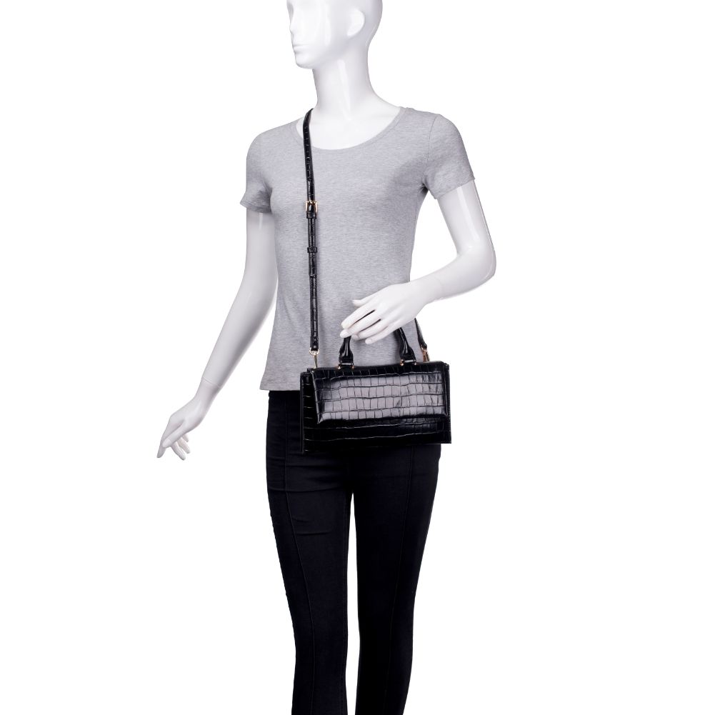Product Image of Urban Expressions Lois Crossbody 840611174833 View 5 | Black