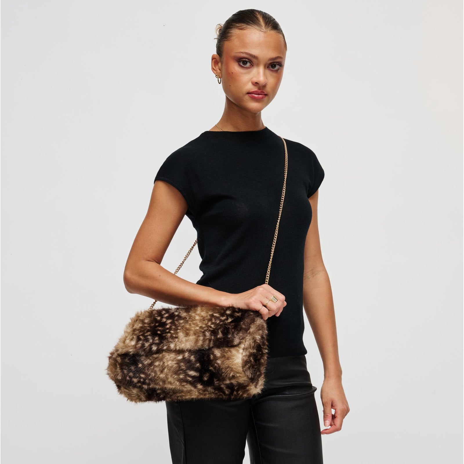 Woman wearing Brown Urban Expressions Rhianna Crossbody 840504213922 View 1 | Brown