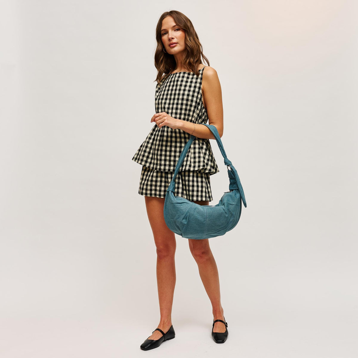 Woman wearing Denim Urban Expressions Danni Hobo 840611128843 View 4 | Denim