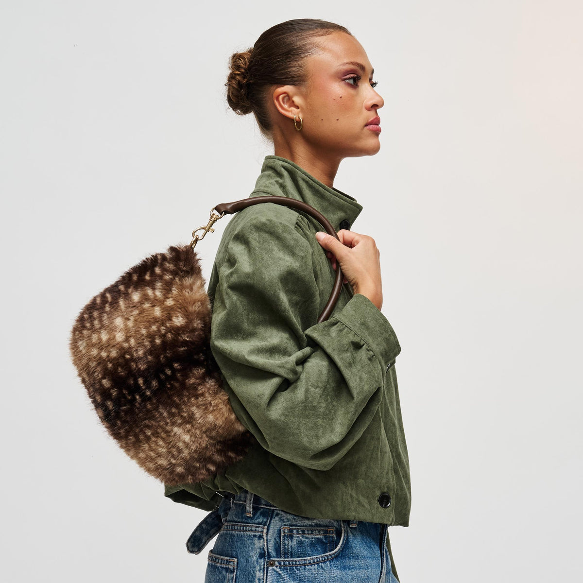 Woman wearing Brown Urban Expressions Jordan - Fur Crossbody 840504211850 View 3 | Brown