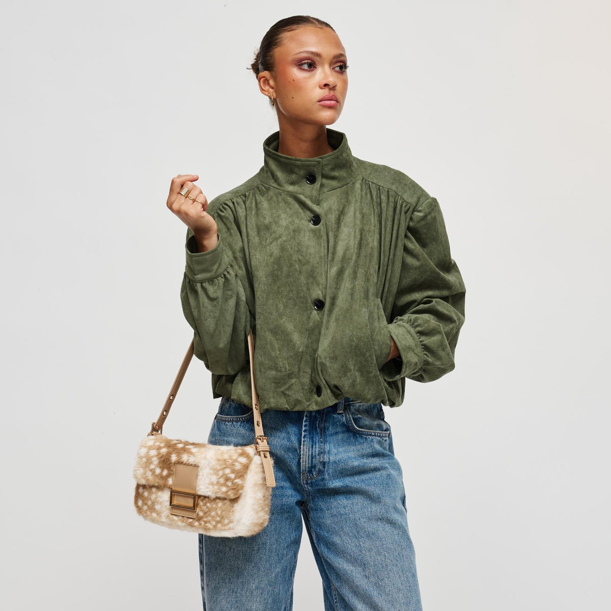 Woman wearing Fawn Natural Urban Expressions Beverly - Faux Fur Crossbody 840504212437 View 3 | Fawn Natural