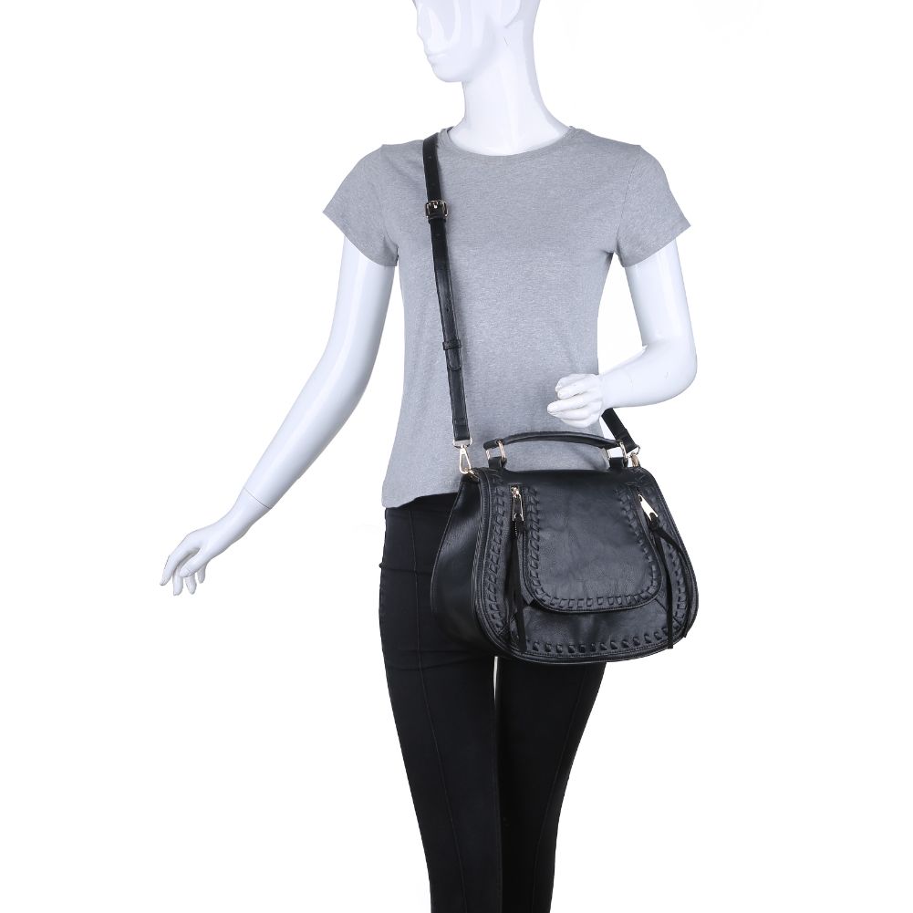 Product Image of Urban Expressions Khloe Crossbody 840611119773 View 5 | Black