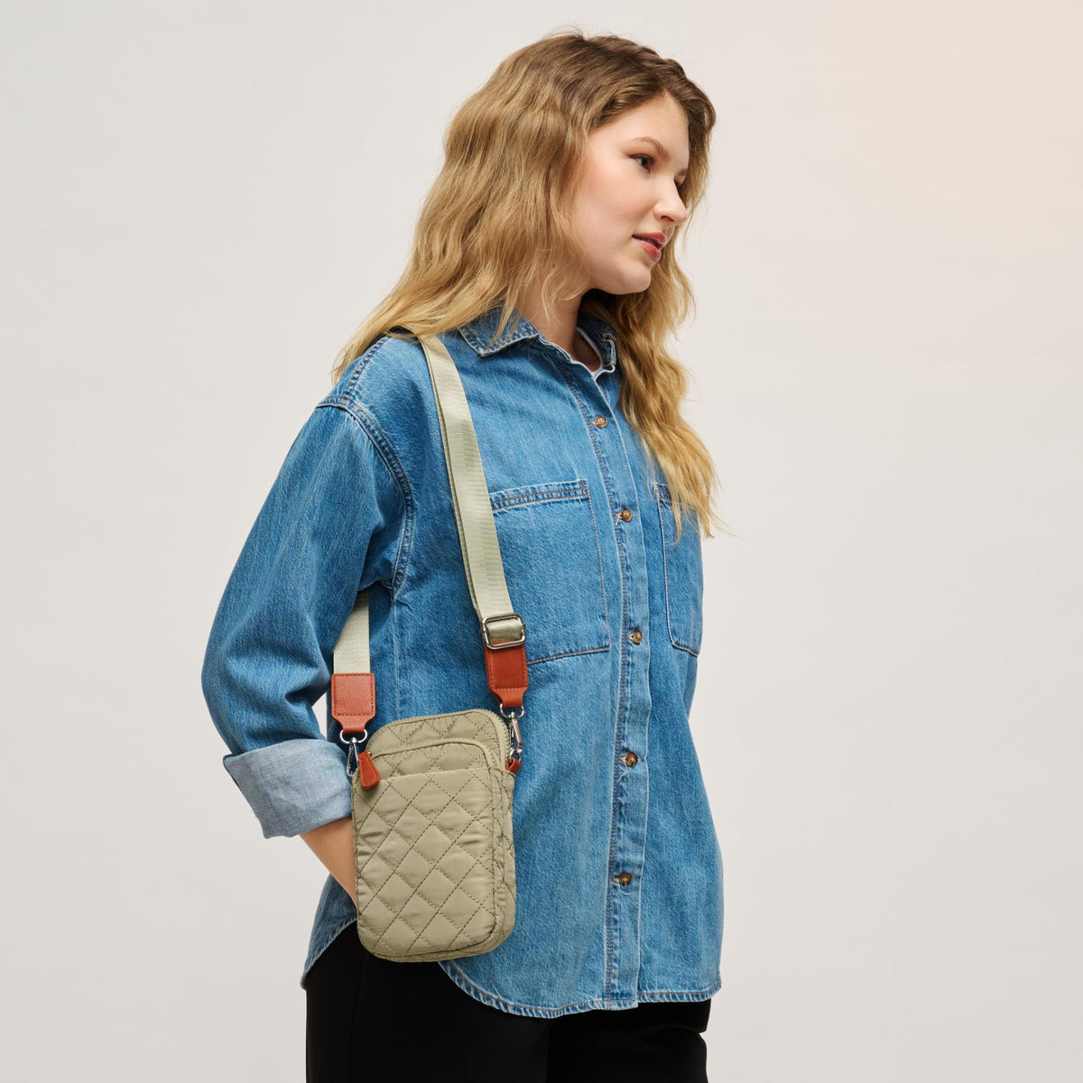 Woman wearing Sage Tan Urban Expressions Vesna Crossbody 840504206030 View 3 | Sage Tan