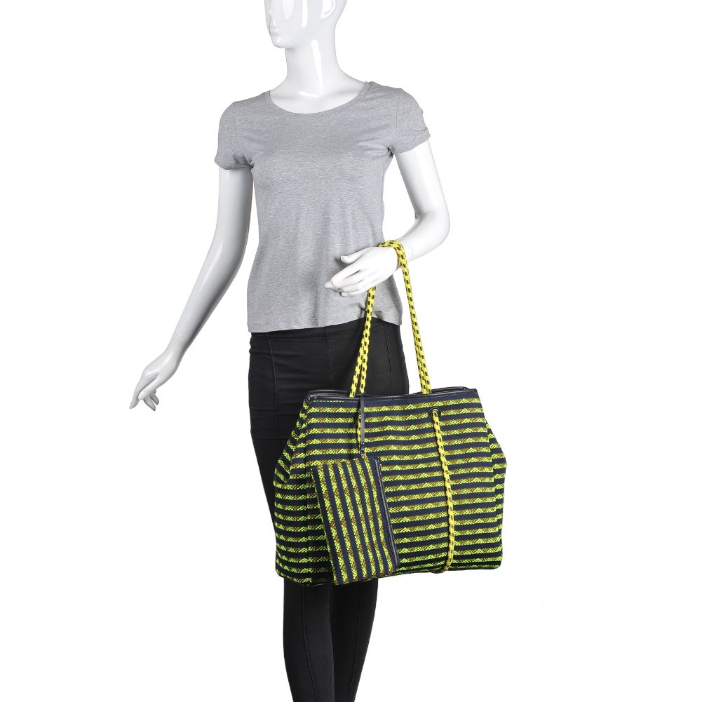 Urban Expressions Mia Women : Handbags : Tote 840611172099 | Navy