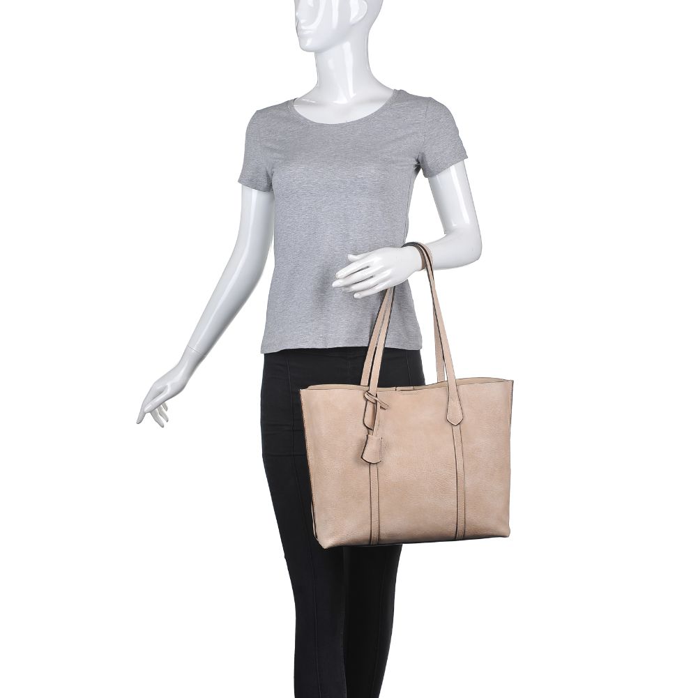 Urban Expressions Averdeen Women : Handbags : Tote 840611172839 | Cream
