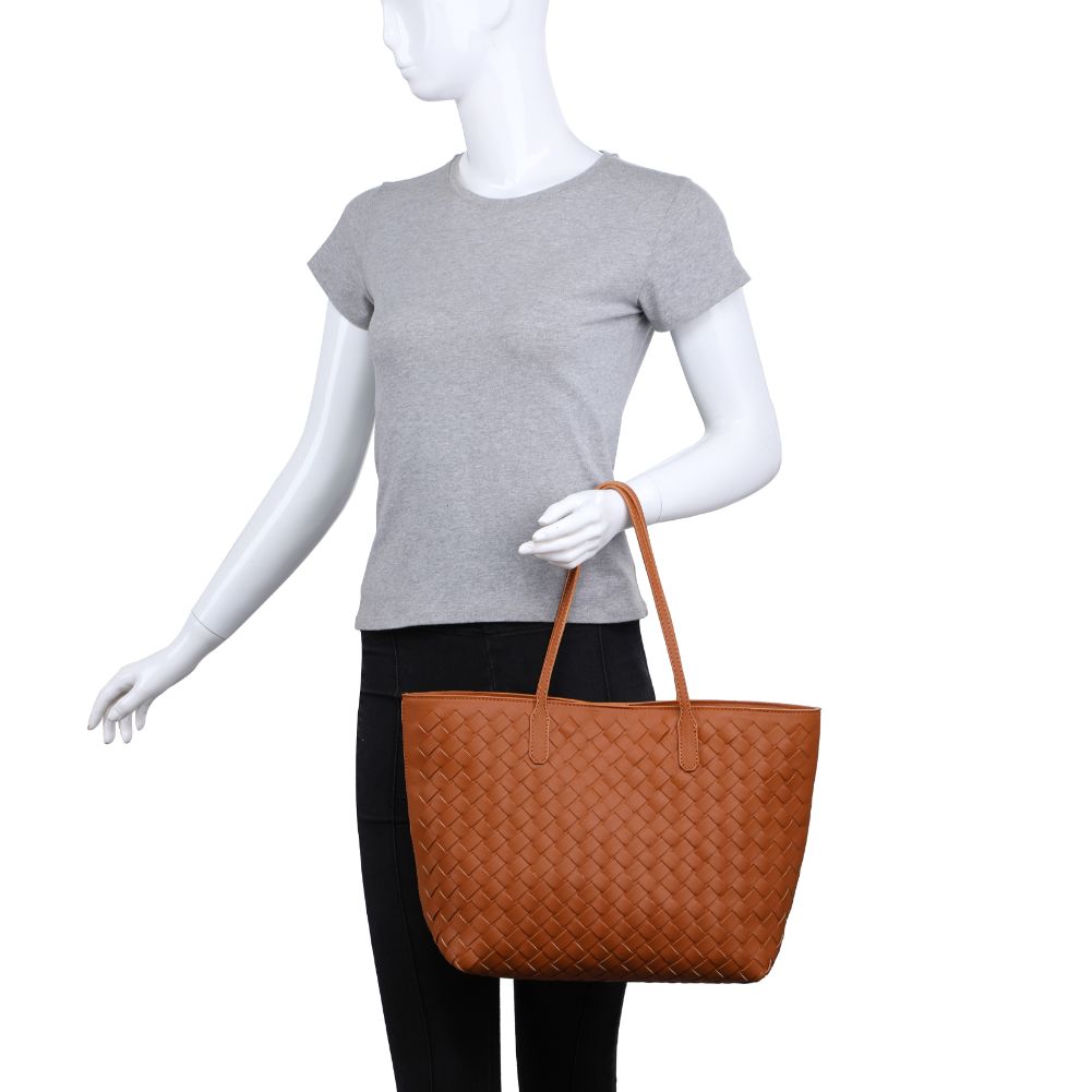 Urban Expressions Candice Tote 818209016537 View 5 | Tan