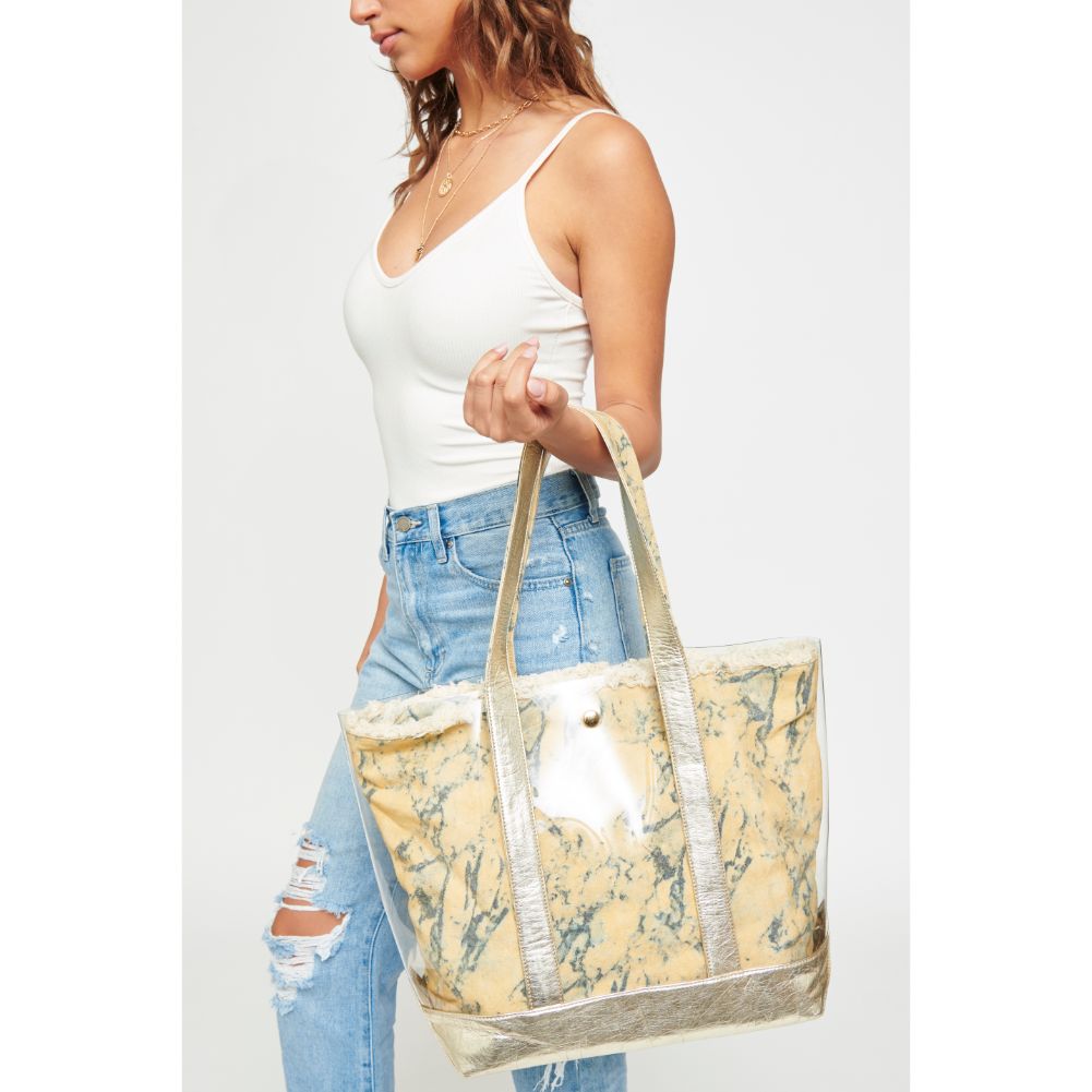 Urban Expressions Kitts Women : Handbags : Tote 840611140845 | Light Gold