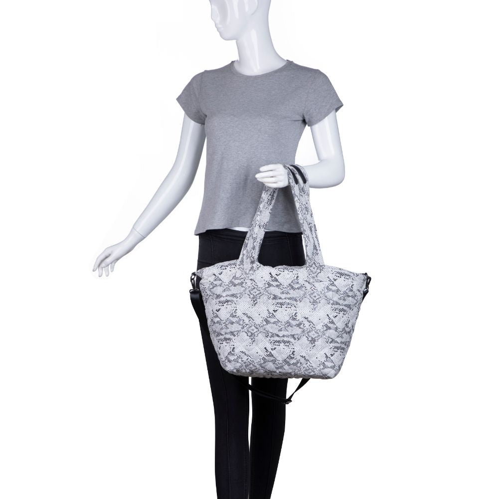 Urban Expressions Shanice Women : Handbags : Tote 840611175717 | White Black